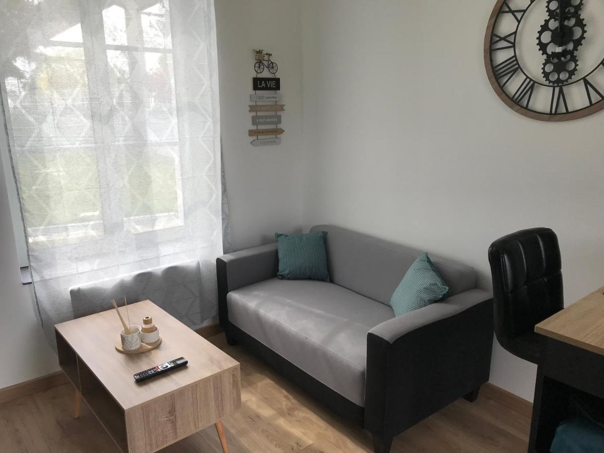 Logement T2-Rue-Maisonnette Sncf-阿姆博斯 外观 照片