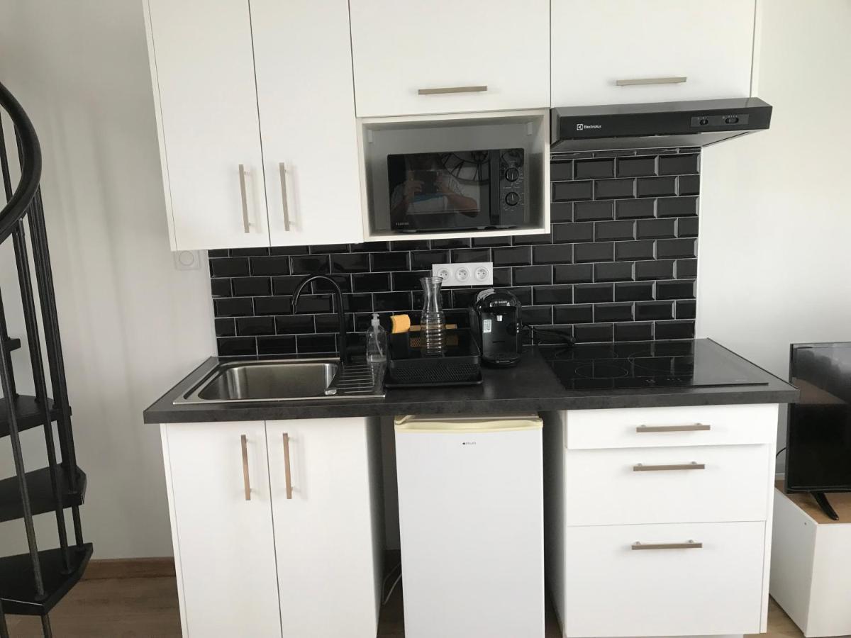 Logement T2-Rue-Maisonnette Sncf-阿姆博斯 外观 照片